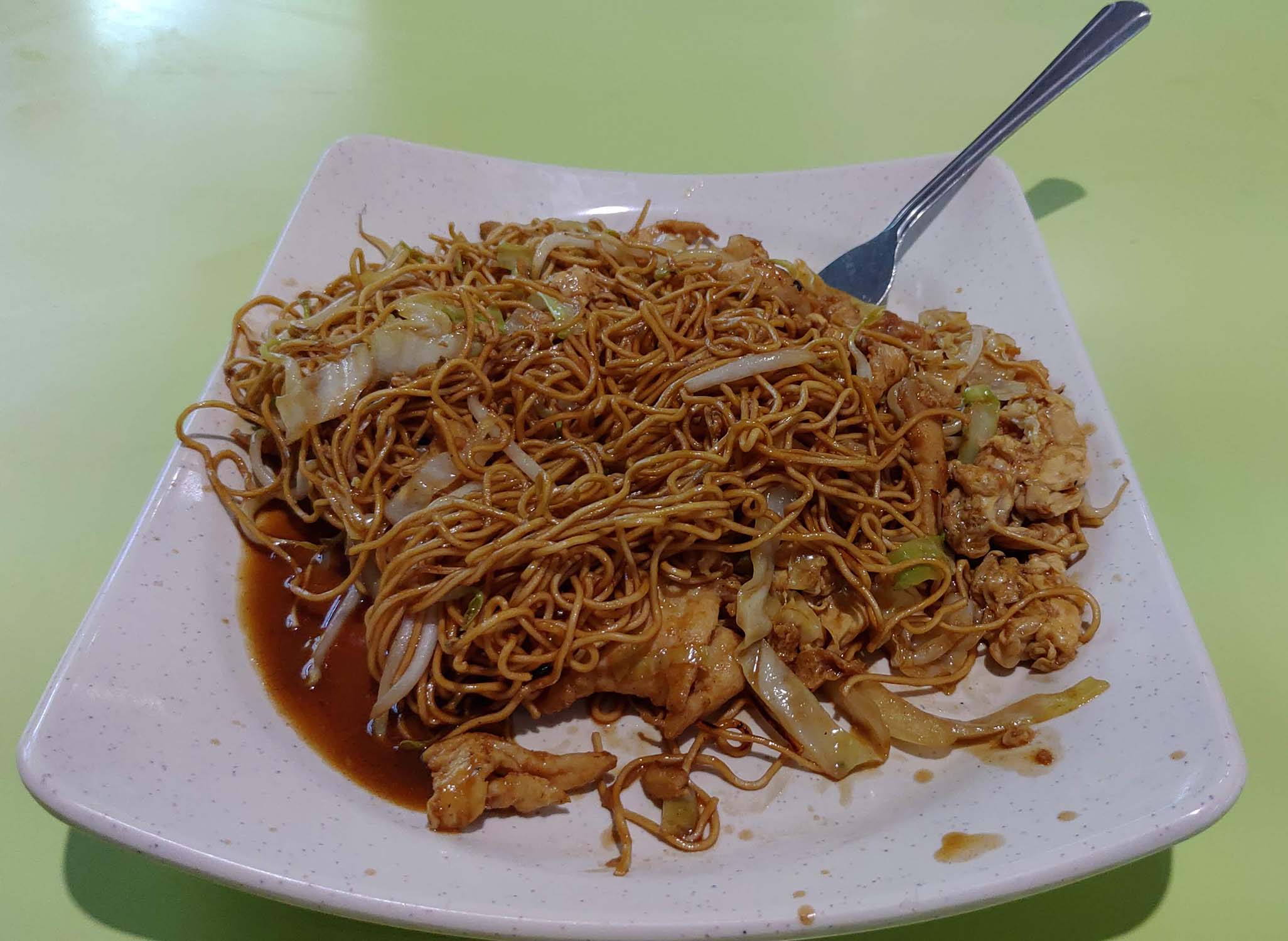 Fried hong kong noodles